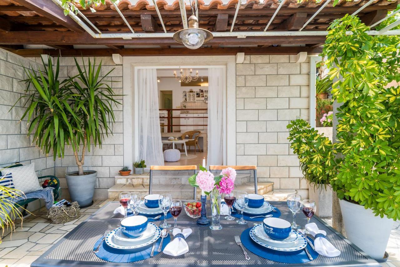 Apartments Ratac Lobrovic With Private Beach And Beautiful Sunset Slano Extérieur photo