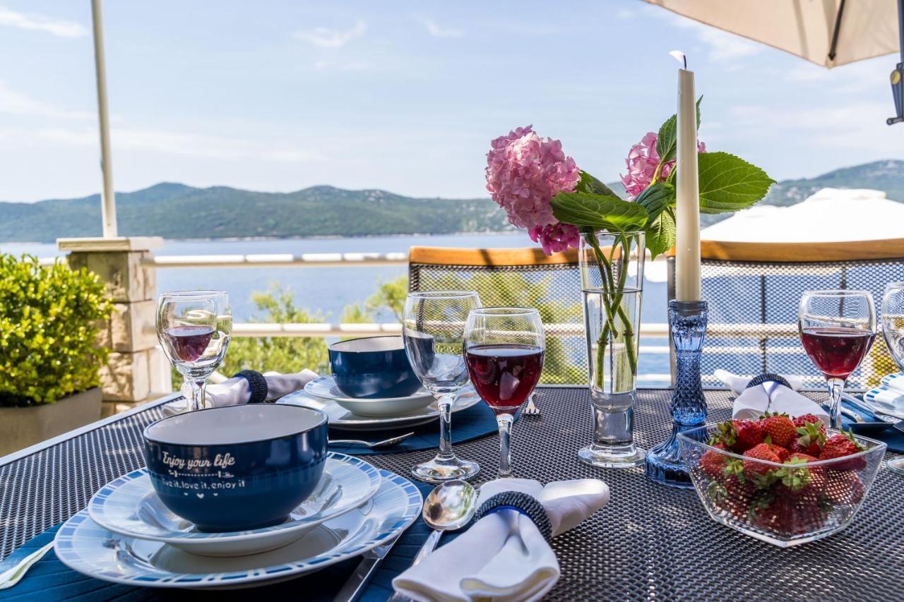 Apartments Ratac Lobrovic With Private Beach And Beautiful Sunset Slano Extérieur photo