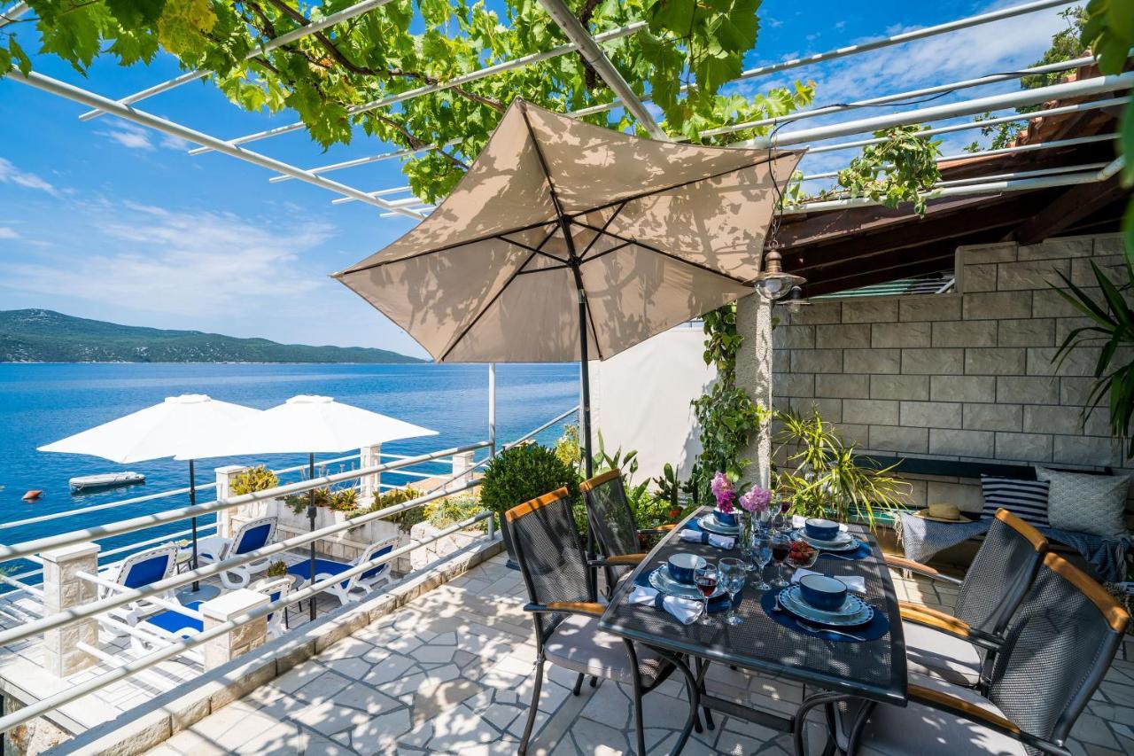 Apartments Ratac Lobrovic With Private Beach And Beautiful Sunset Slano Extérieur photo