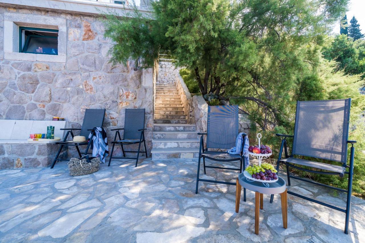 Apartments Ratac Lobrovic With Private Beach And Beautiful Sunset Slano Extérieur photo