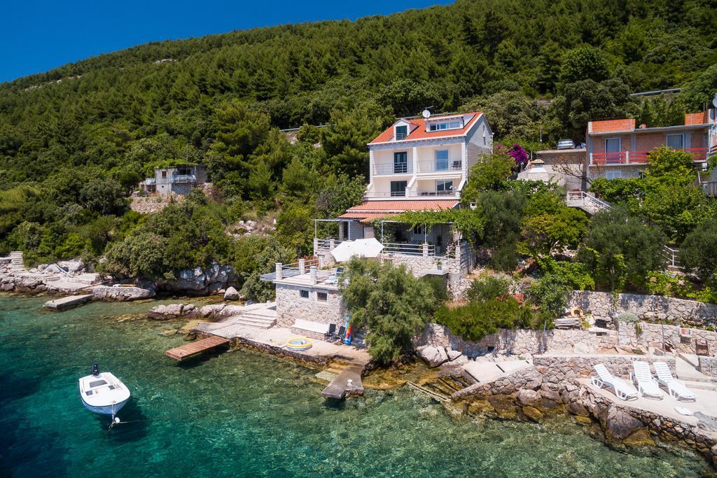 Apartments Ratac Lobrovic With Private Beach And Beautiful Sunset Slano Extérieur photo